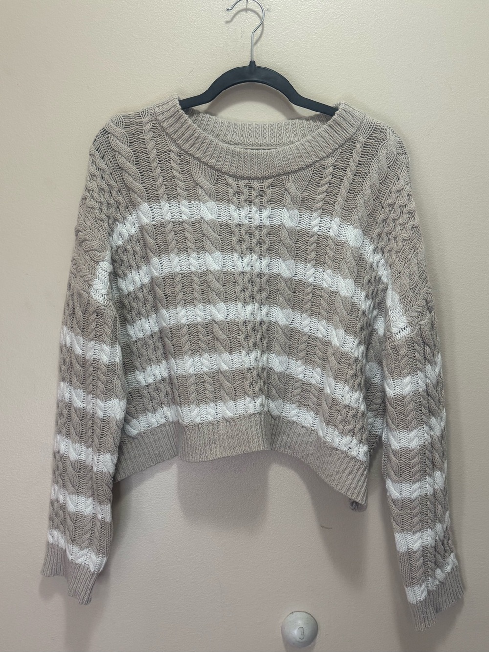 Jessica Simpson Beige and White Cable Knit Striped Crop Sweater